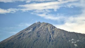 5-Days-Climb-Mount-Meru